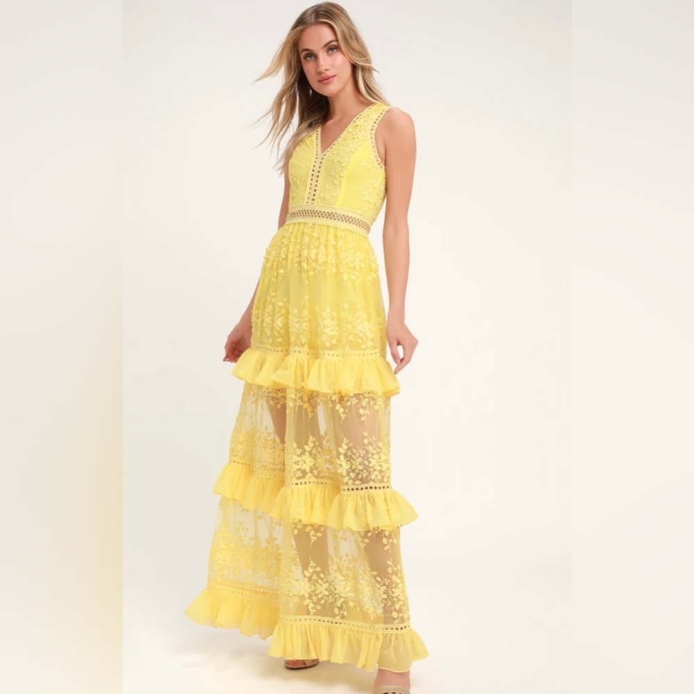 Lulus maxi ruffled tier dress in yellow worn once for a summer wedding!